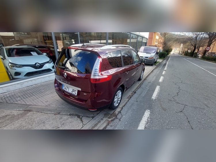 Renault Grand Scenic 1.6 dci 130cv foto 3